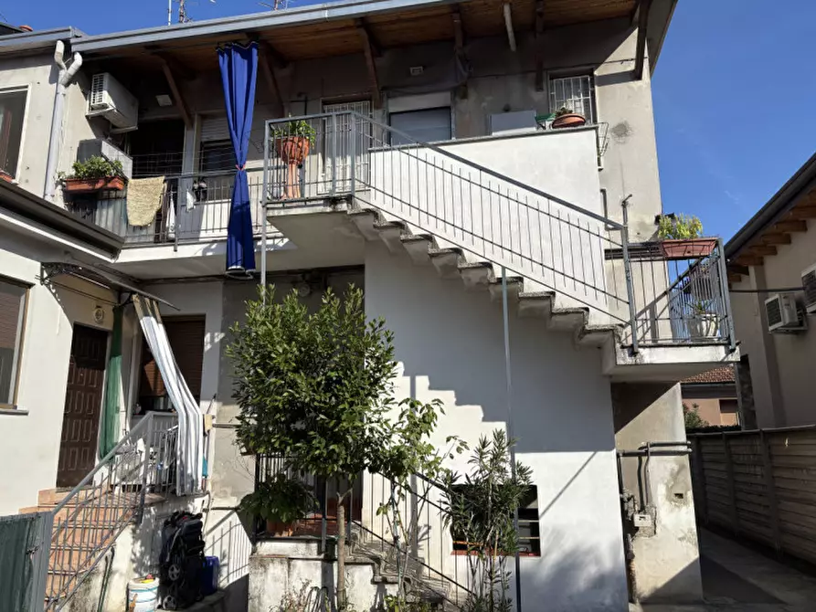 Immagine 3 di Appartamento in vendita  in Via Francesco Baracca 59 a Rho