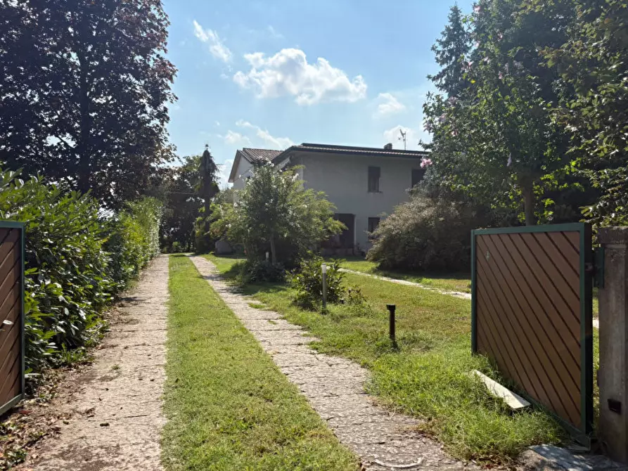 Immagine 13 di Casa bifamiliare in vendita  in Via Vittorio Veneto a Grisignano Di Zocco