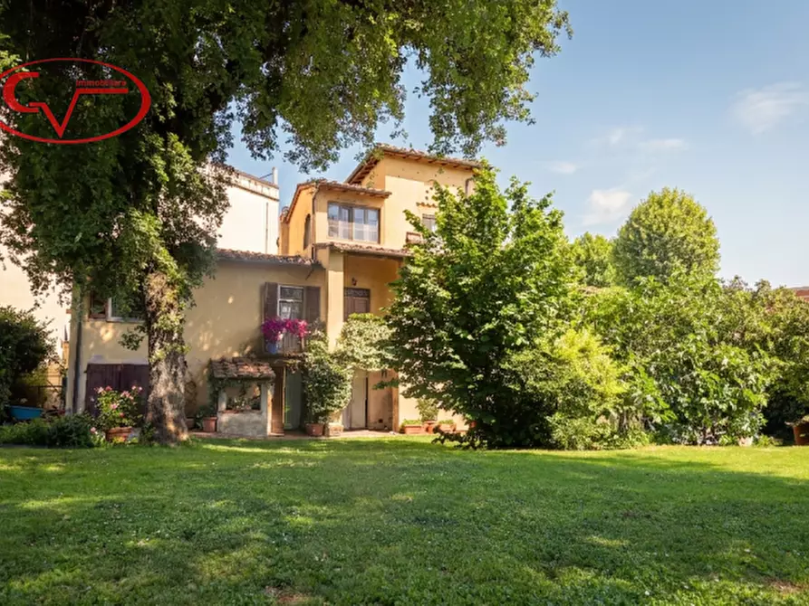 Immagine 6 di Villa in vendita  in Piazza Cesare Battisti a Montevarchi