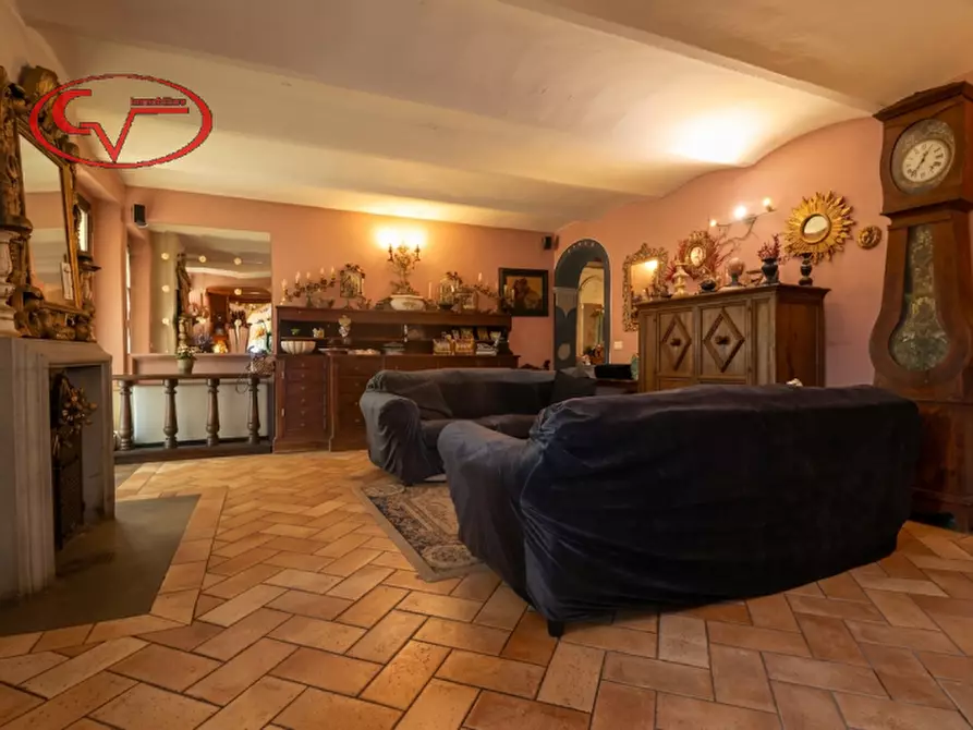Immagine 8 di Villa in vendita  in Piazza Cesare Battisti a Montevarchi