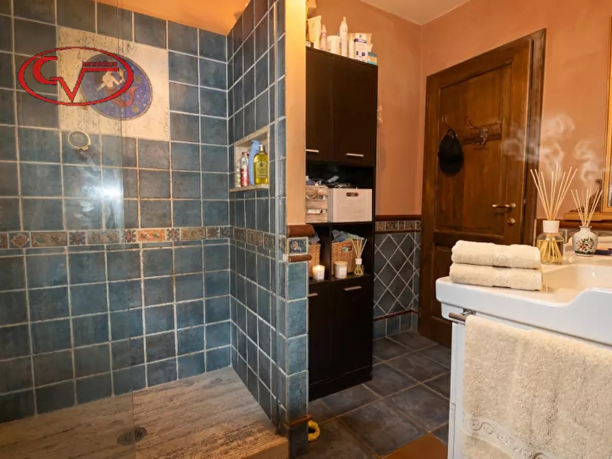 Immagine 13 di Villa in vendita  in Piazza Cesare Battisti a Montevarchi