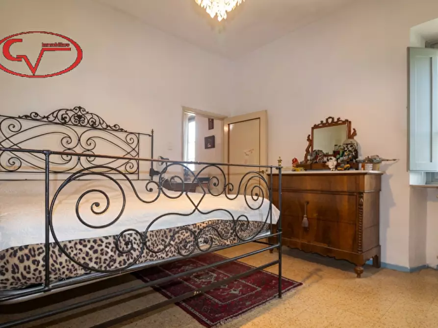 Immagine 21 di Villa in vendita  in Piazza Cesare Battisti a Montevarchi