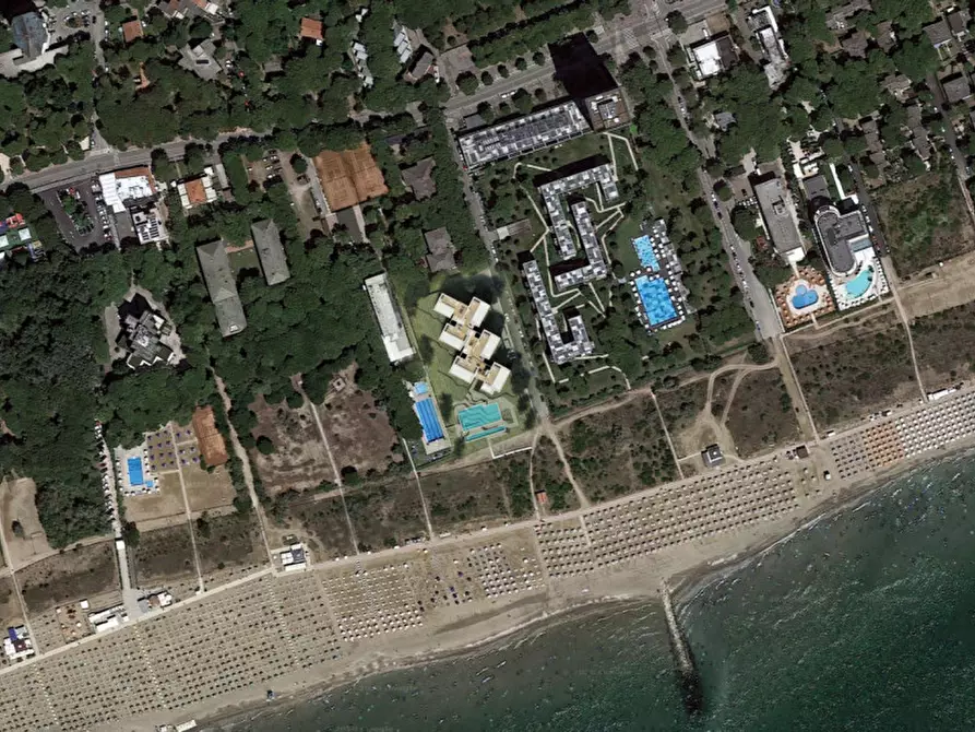 Immagine 18 di Appartamento in vendita  in Viale Oriente a Jesolo