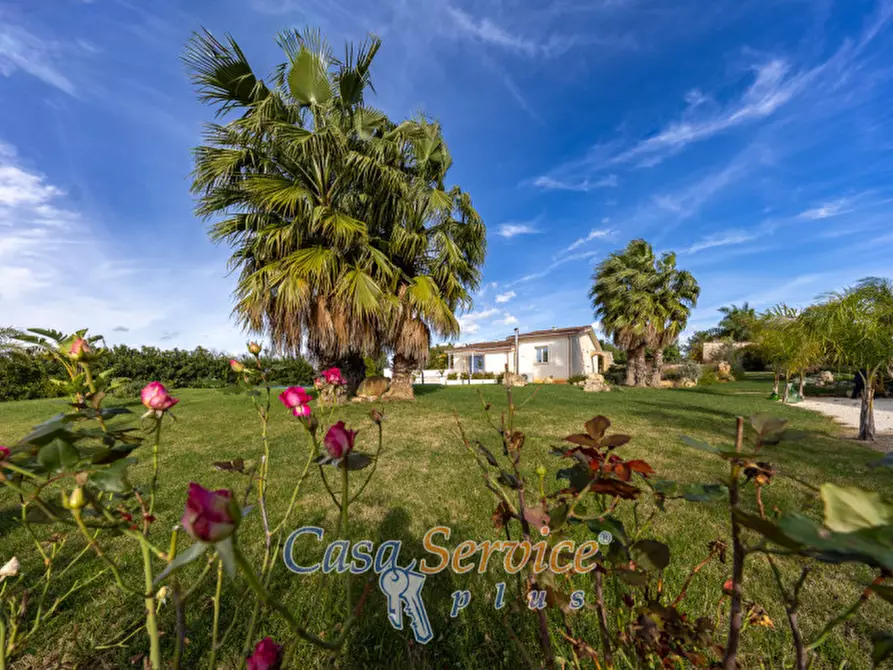 Immagine 7 di Villa in vendita  in Via Ischera a Casarano