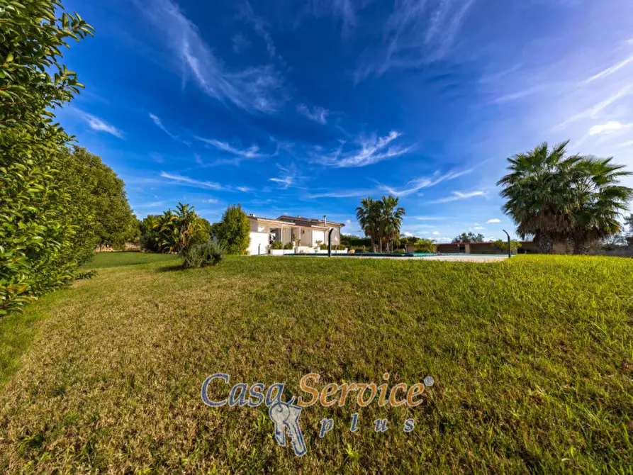 Immagine 10 di Villa in vendita  in Via Ischera a Casarano