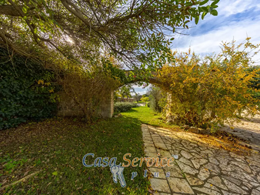Immagine 18 di Villa in vendita  in Via Ischera a Casarano