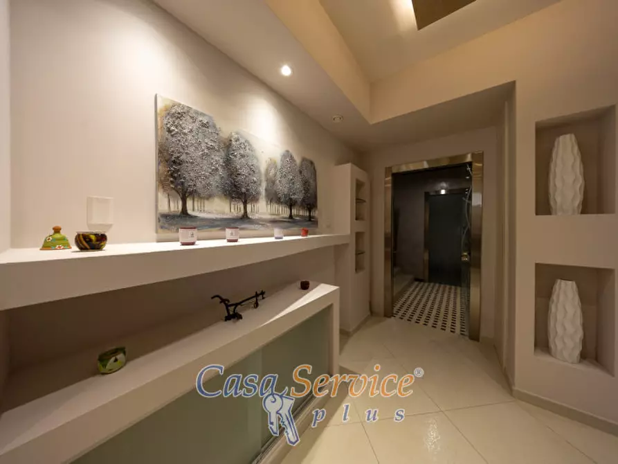 Immagine 78 di Villa in vendita  in Via Ischera a Casarano