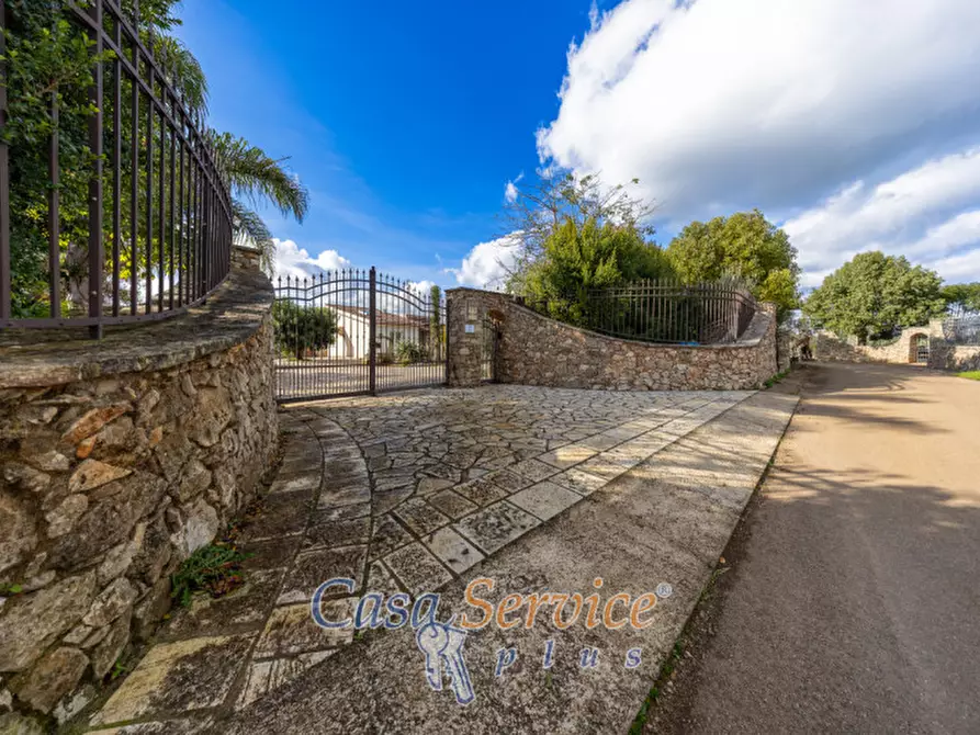 Immagine 80 di Villa in vendita  in Via Ischera a Casarano