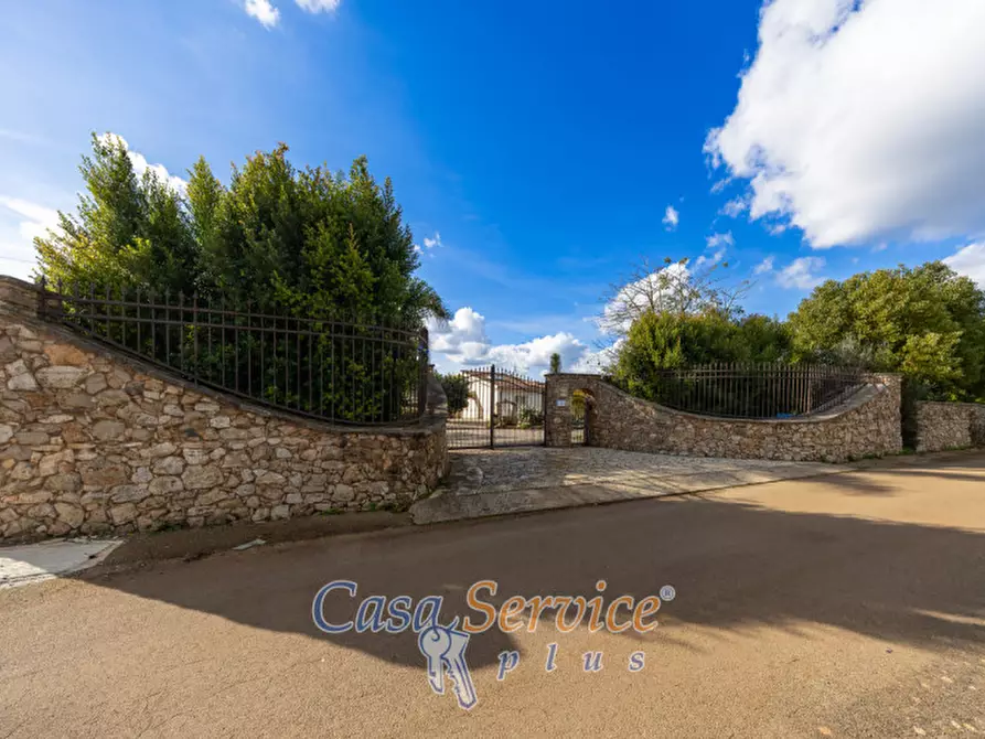 Immagine 81 di Villa in vendita  in Via Ischera a Casarano