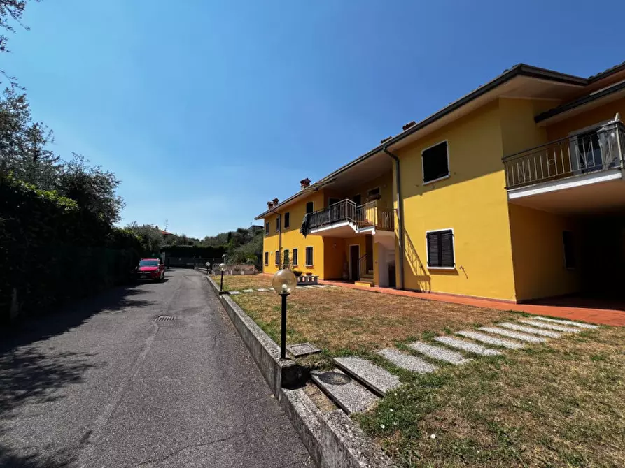 Immagine 2 di Appartamento in vendita  in Via San Rocco a Soiano Del Lago