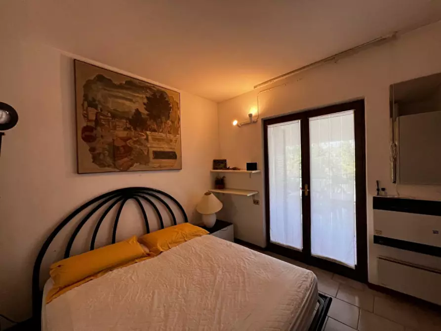 Immagine 17 di Appartamento in vendita  in Via San Rocco a Soiano Del Lago