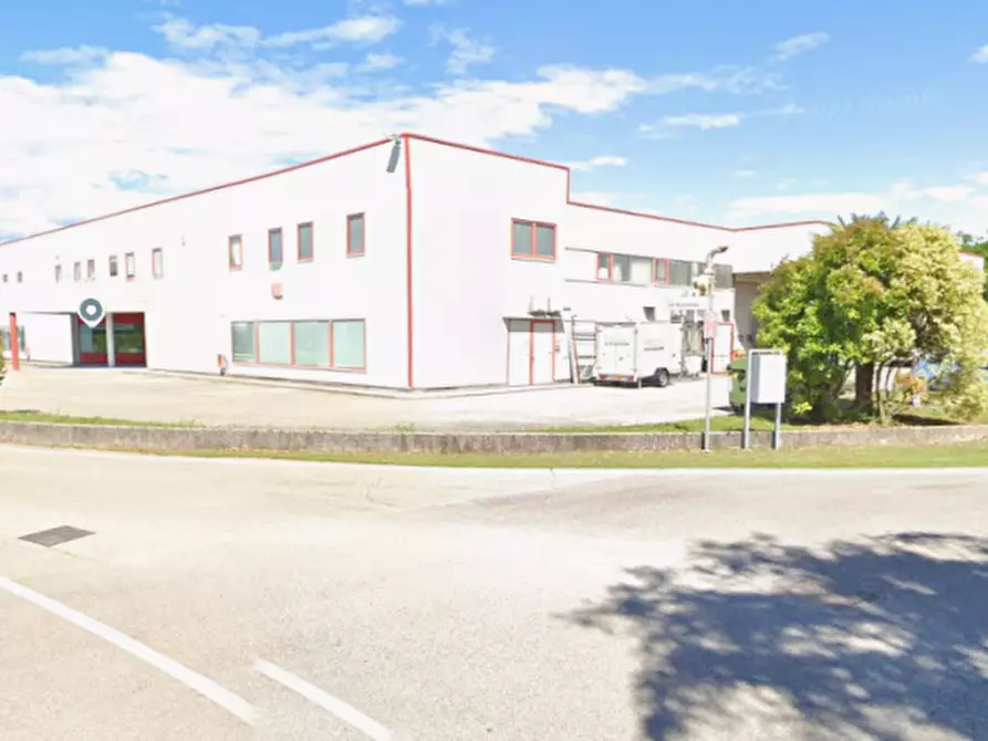 Immagine 1 di Capannone industriale in vendita  in Via Valmontanaia, 11 a Spilimbergo