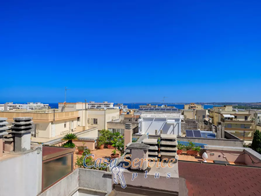 Immagine 42 di Appartamento in vendita  in Via Goldoni a Gallipoli