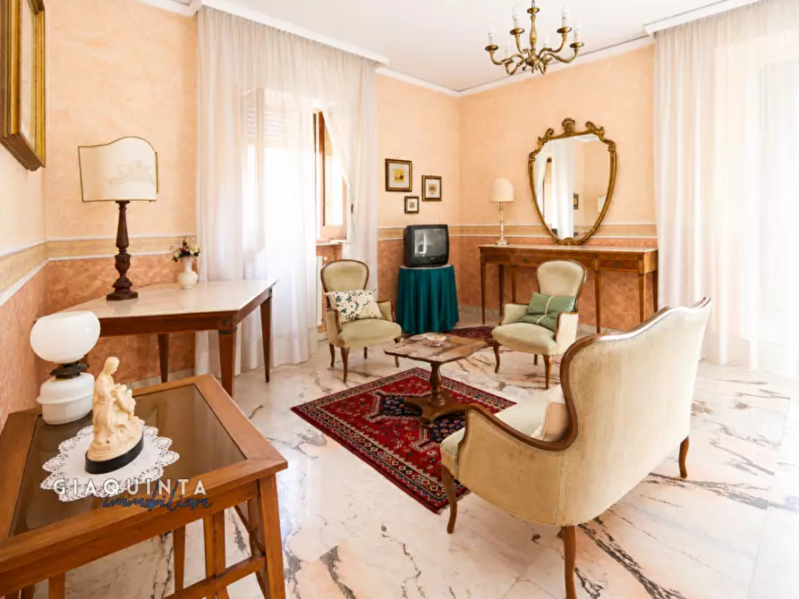 Immagine 9 di Casa indipendente in vendita  in Via Umberto Primo n. 110 a Mineo