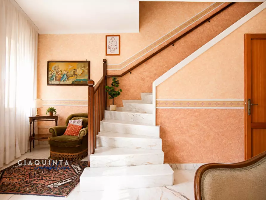 Immagine 12 di Casa indipendente in vendita  in Via Umberto Primo n. 110 a Mineo