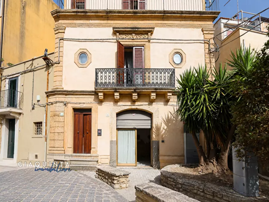 Immagine 13 di Casa indipendente in vendita  in Via Umberto Primo n. 110 a Mineo