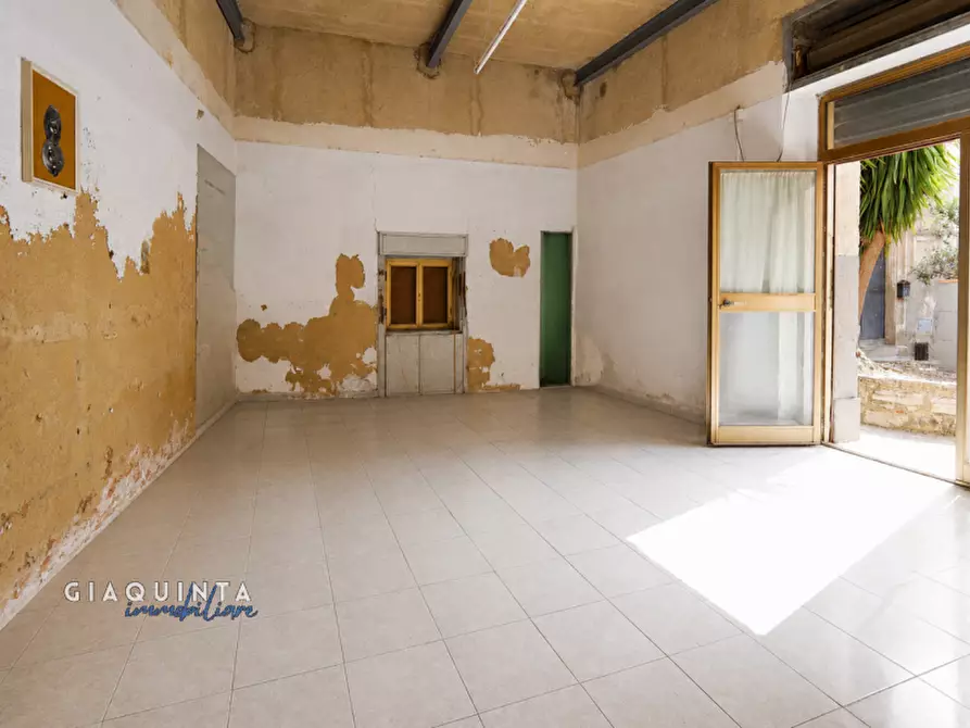 Immagine 24 di Casa indipendente in vendita  in Via Umberto Primo n. 110 a Mineo