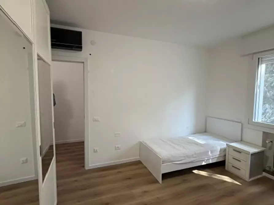 Immagine 15 di Camera in affitto  a Cadoneghe