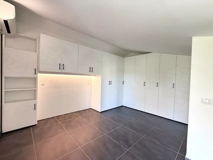 Immagine 18 di Appartamento in vendita  in via Unità d'Italia a Misano Adriatico