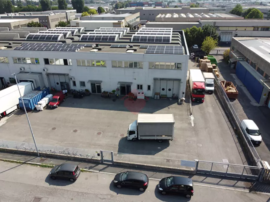 Immagine 2 di Capannone industriale in vendita  in Via Sandro Pertini a Melzo