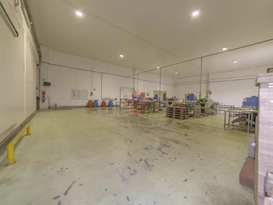 Immagine 21 di Capannone industriale in vendita  in Via Sandro Pertini a Melzo