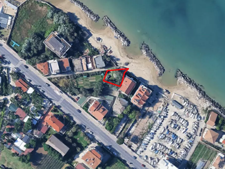 Immagine 1 di Terreno in vendita  in Via Francesco Paolo Tosti, 66023 Francavilla al Mare CH, Italia a Francavilla Al Mare