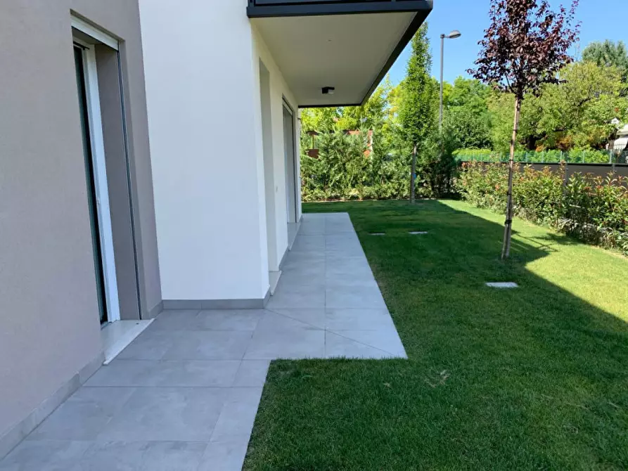 Immagine 1 di Casa bifamiliare in vendita  in Via Vigonovese a Padova