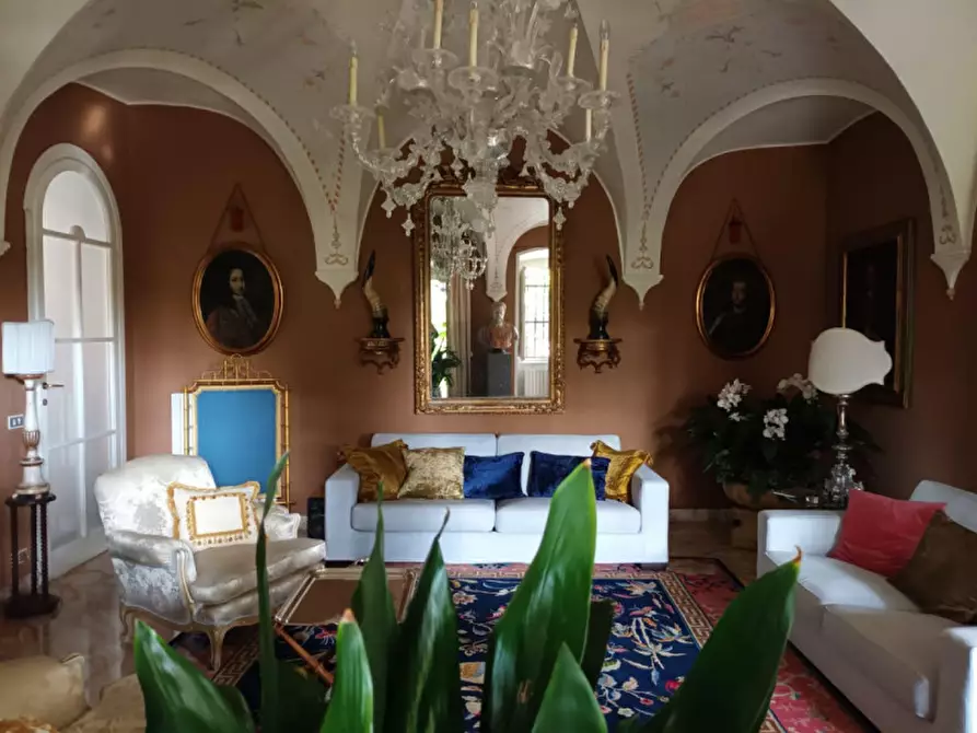 Immagine 11 di Villa in vendita  in Via Barzoni a Lonato del Garda