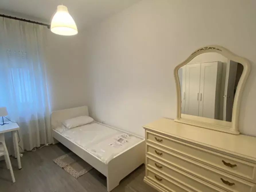 Immagine 4 di Appartamento in affitto  in Piazza General Antonio Cantore a Trento