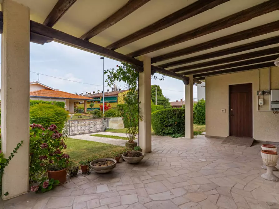 Immagine 4 di Villa in vendita  in Via Sottoprà a Solesino