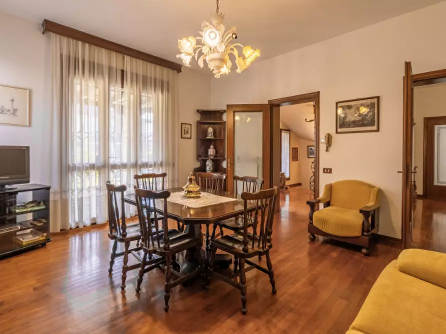 Immagine 9 di Villa in vendita  in Via Sottoprà a Solesino