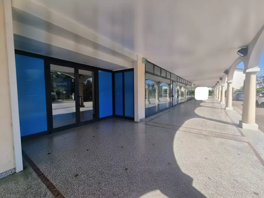 Immagine 2 di Ufficio in affitto  in Via Forno a Selvazzano Dentro