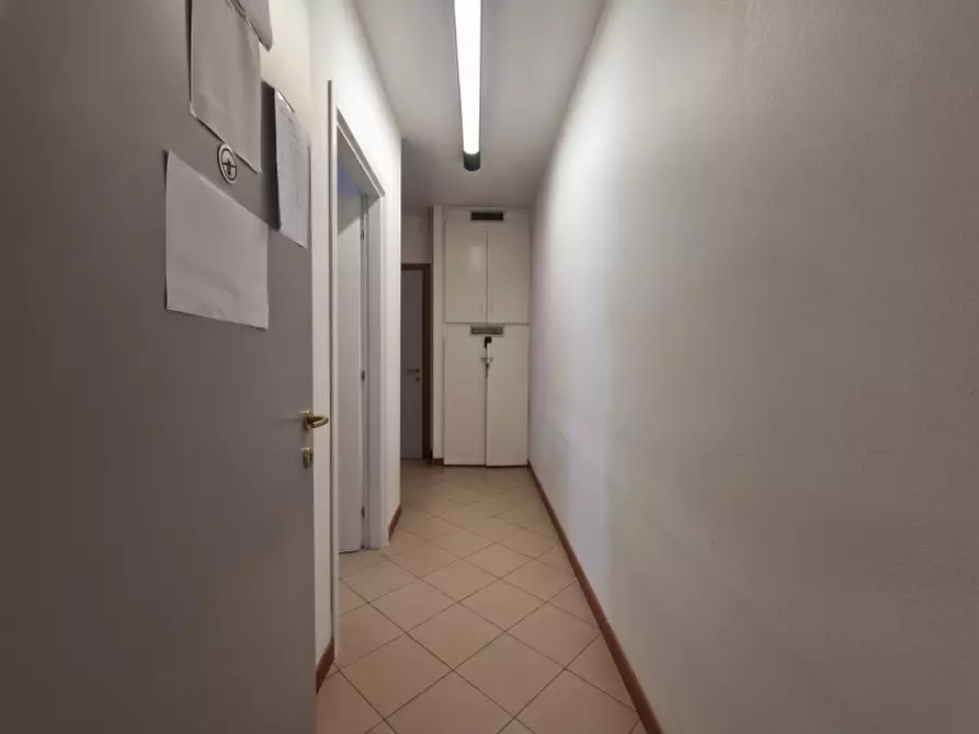 Immagine 10 di Ufficio in affitto  in Via Forno a Selvazzano Dentro