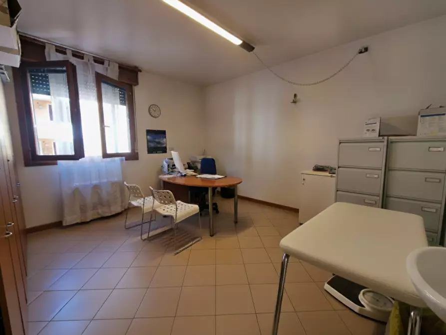 Immagine 11 di Ufficio in affitto  in Via Forno a Selvazzano Dentro