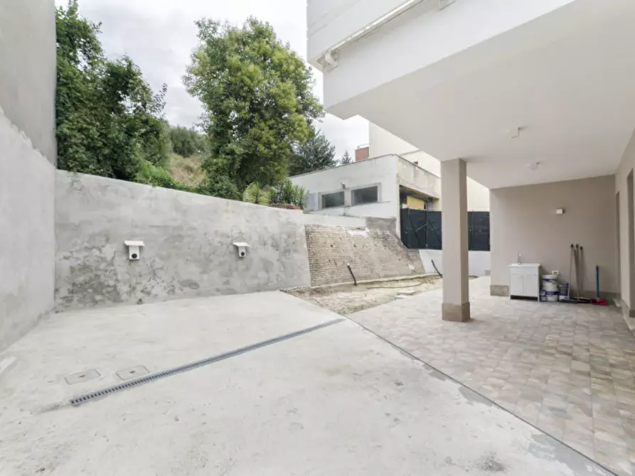 Immagine 90 di Casa bifamiliare in vendita  in Via Dragonara a San Giovanni Teatino