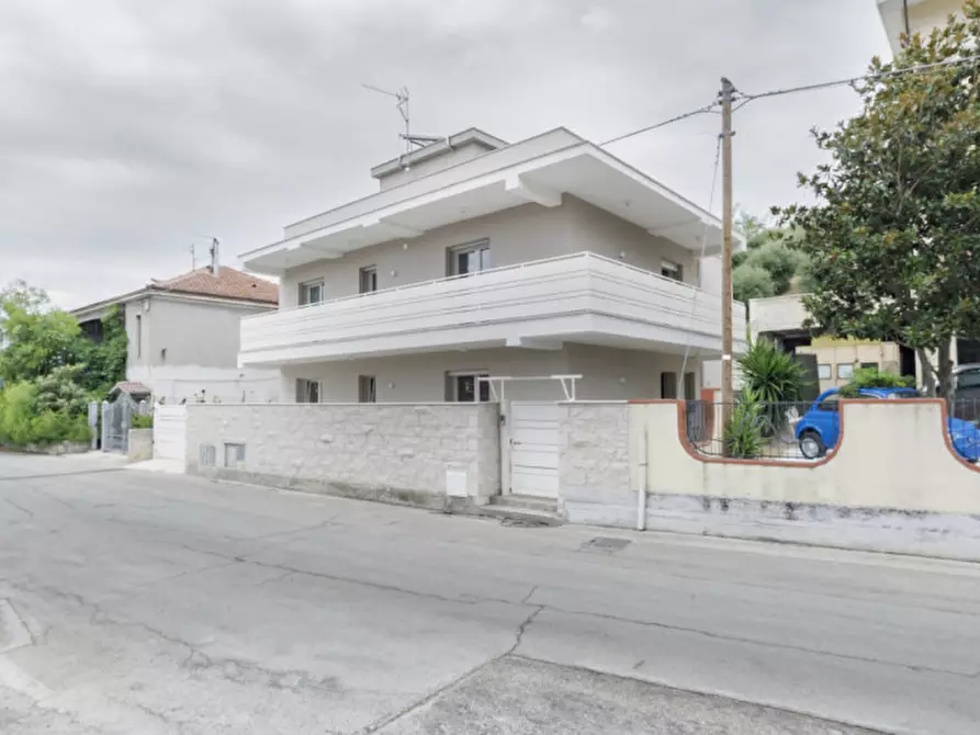 Immagine 104 di Casa bifamiliare in vendita  in Via Dragonara a San Giovanni Teatino