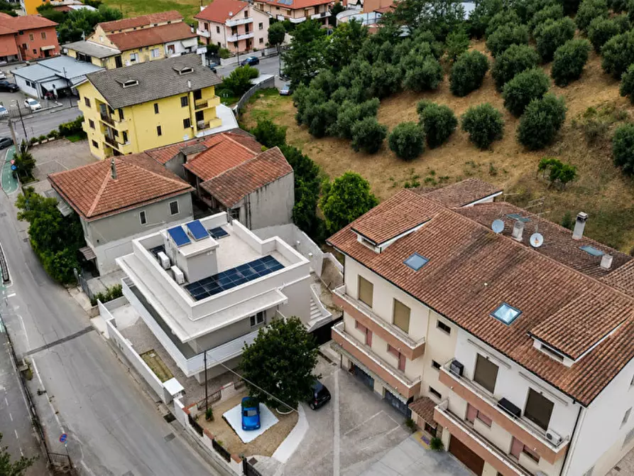 Immagine 110 di Casa bifamiliare in vendita  in Via Dragonara a San Giovanni Teatino
