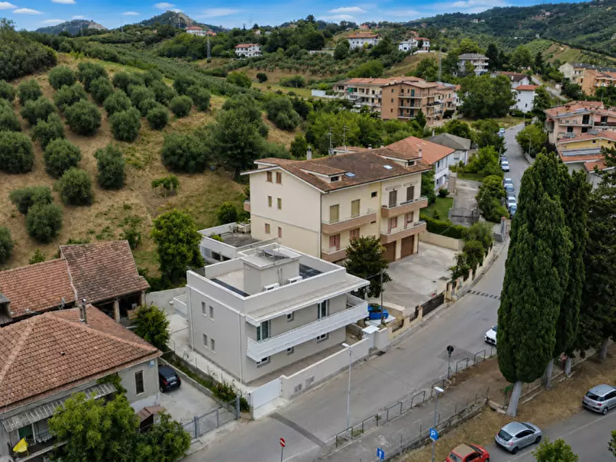 Immagine 111 di Casa bifamiliare in vendita  in Via Dragonara a San Giovanni Teatino