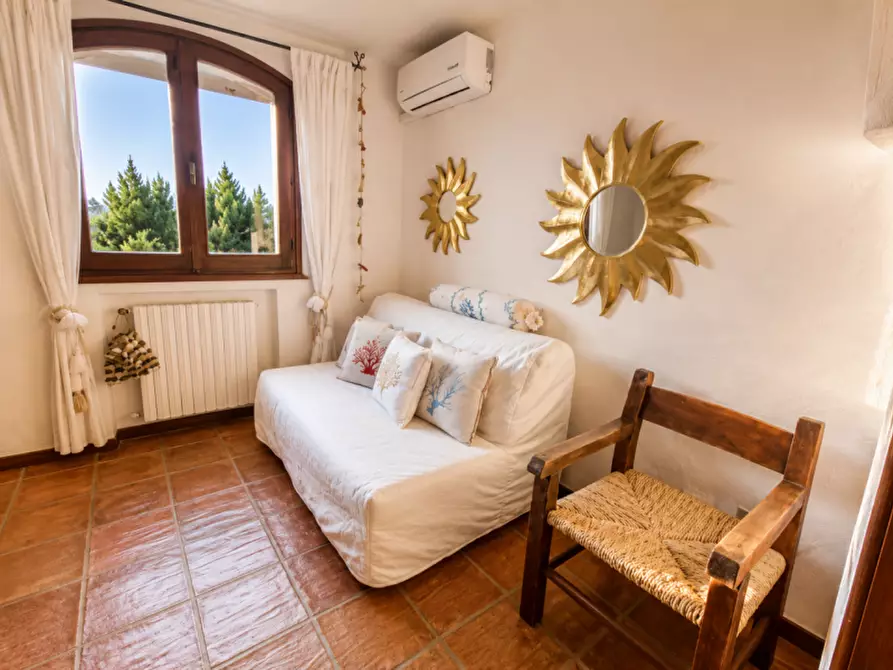 Immagine 10 di Villa in vendita  a Arzachena