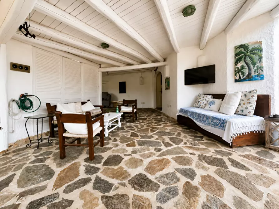 Immagine 11 di Villa in vendita  a Arzachena