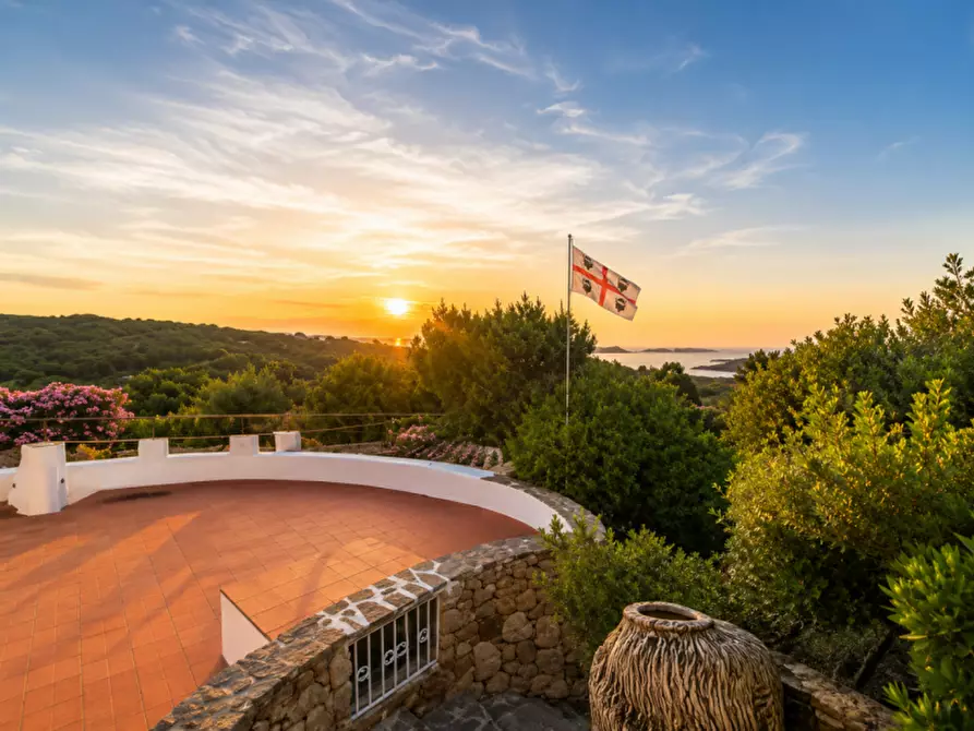 Immagine 16 di Villa in vendita  a Arzachena