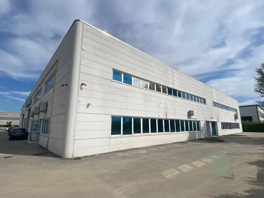 Immagine 1 di Capannone industriale in affitto  in Via dei Barrocciai 16 a Carpi