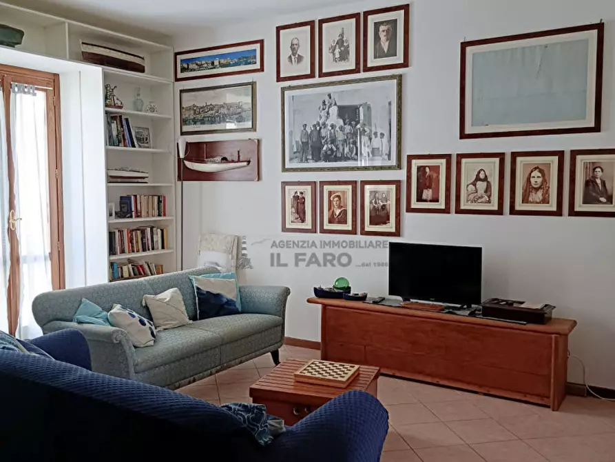 Immagine 4 di Appartamento in vendita  in Via XX Settembre a La Maddalena