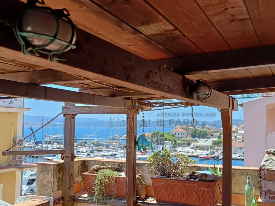 Immagine 9 di Appartamento in vendita  in Via XX Settembre a La Maddalena