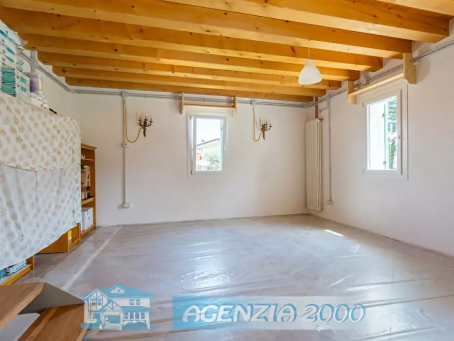 Immagine 3 di Casa indipendente in vendita  in Via Sant'Antonio a Due Carrare