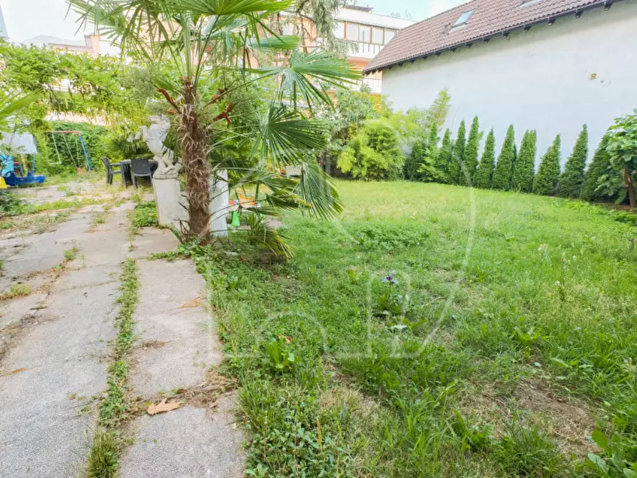 Immagine 16 di Appartamento in vendita  in Via Piave a Merano .Meran.