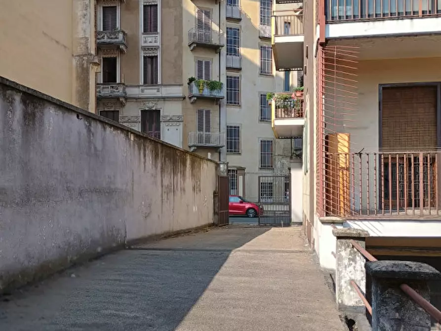 Immagine 3 di Capannone industriale in vendita  in Torino – Regio Parco / Giardini Reali.Via Fiochetto 35 a Torino