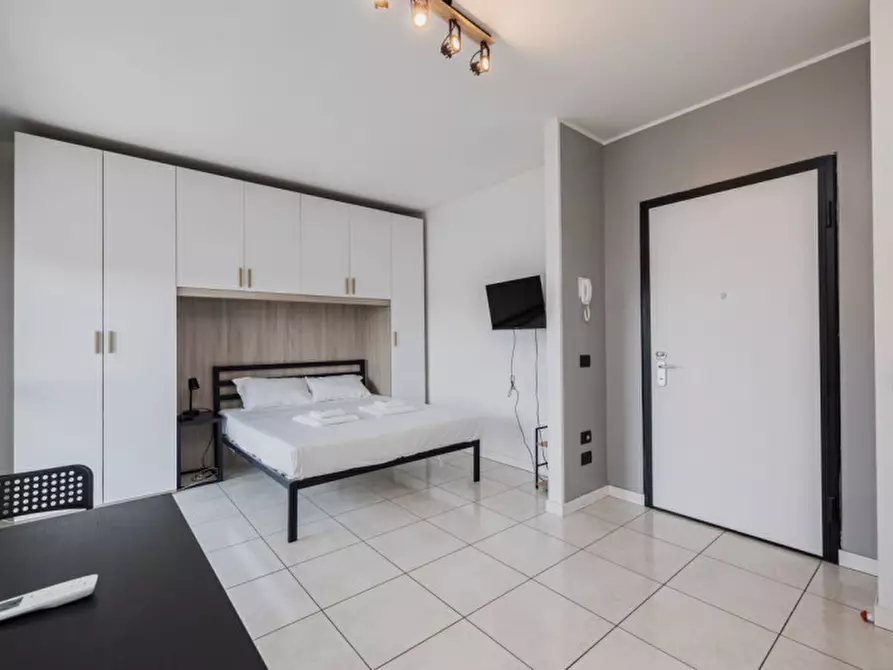 Immagine 2 di Appartamento in affitto  in Via Enrico Cosenz, 54 a Milano