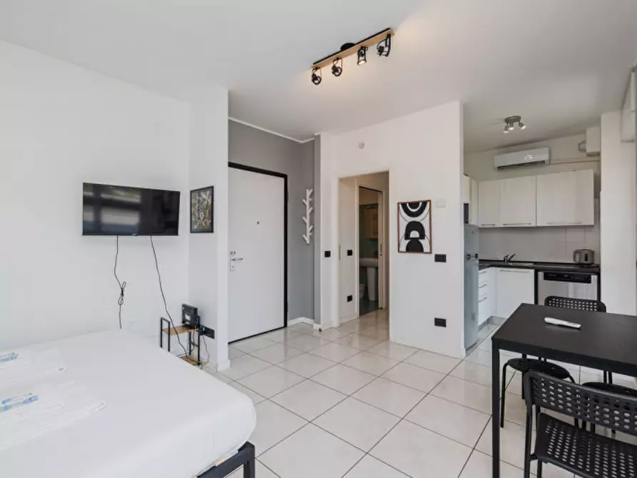 Immagine 3 di Appartamento in affitto  in Via Enrico Cosenz, 54 a Milano