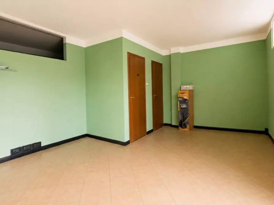 Immagine 10 di Ufficio in vendita  in Via Marco Polo a Bientina